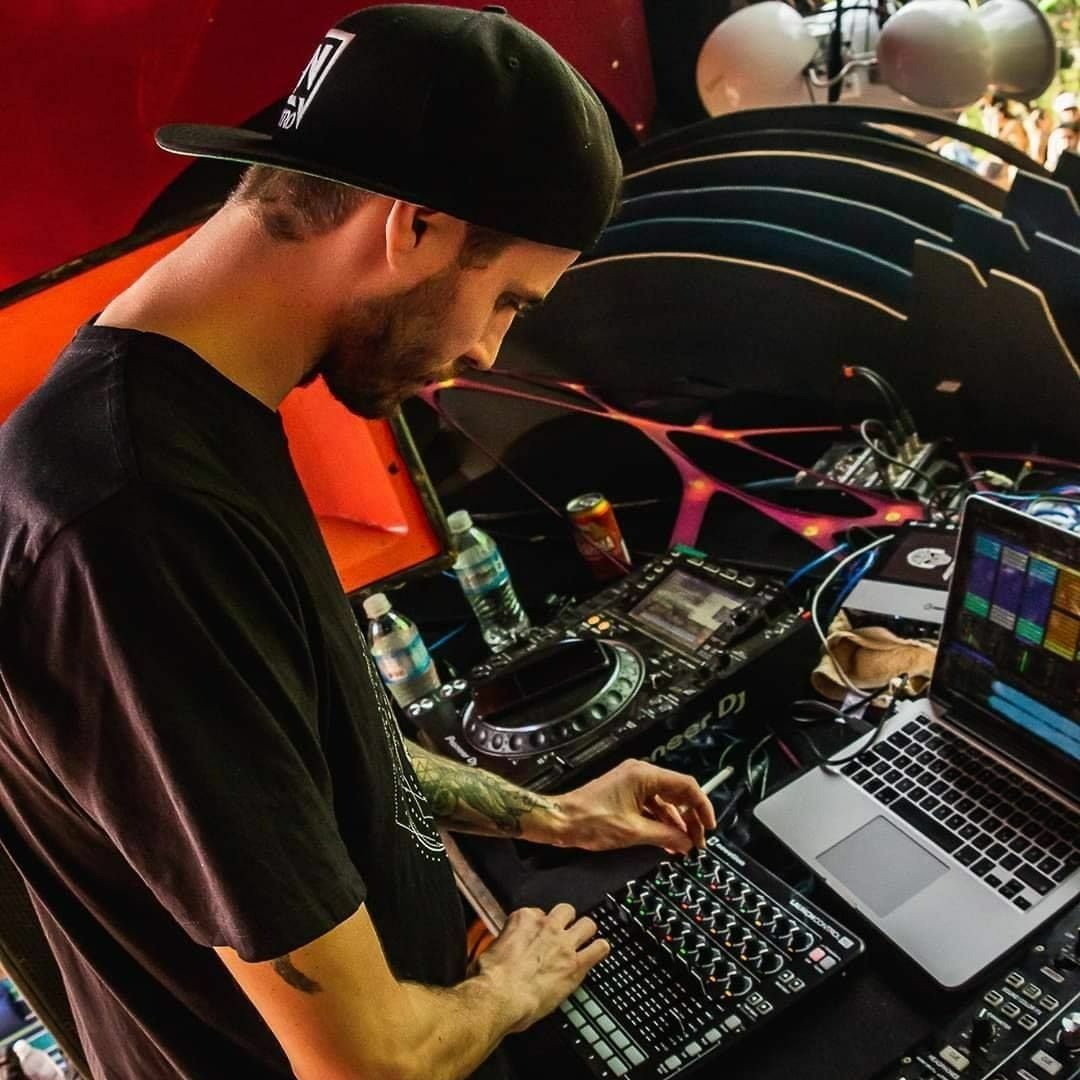 Listen to Kaikkialla \u0026 AlpsCore - Phatty (200) Soon on STZ - Records by  Kaikkialla in time up playlist online for free on SoundCloud, image size:1080x1080