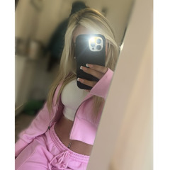 𝐂𝐡𝐚𝐫𝐥𝐢𝐞 𝐒𝐢𝐦𝐩𝐬𝐨𝐧