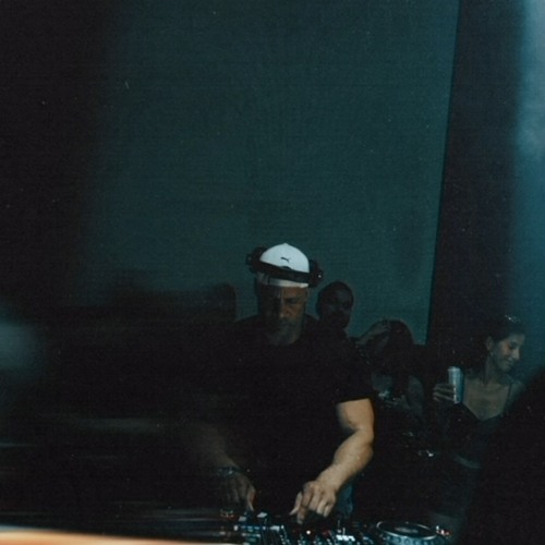 ESCAPE LIKE DAT - ERIK THE DJ (The Needed Edit)