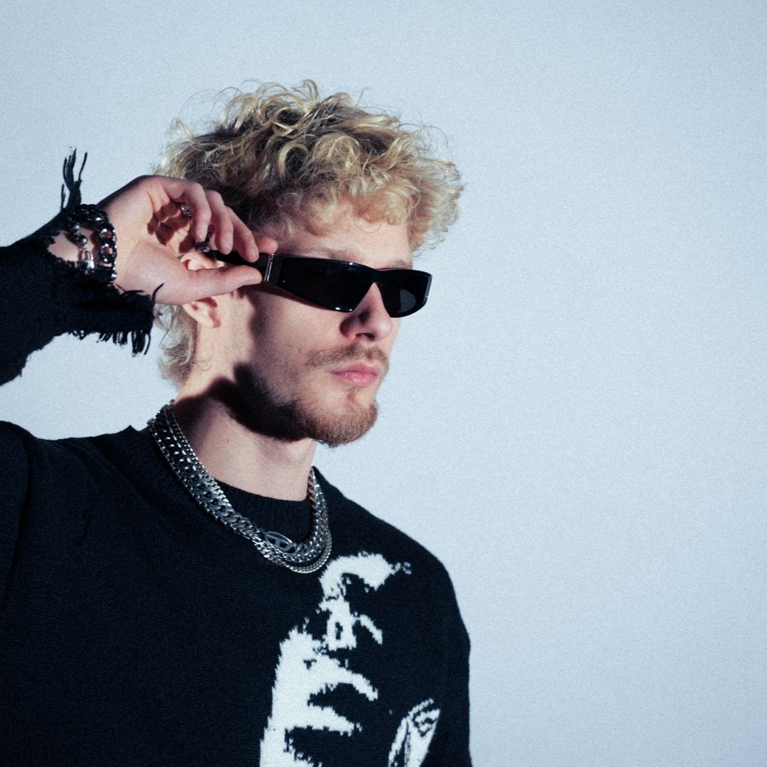 Stream The Kiss music | Listen to songs, albums, playlists for