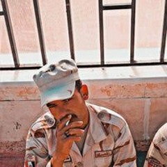 عبد العزيز ابو شاهين