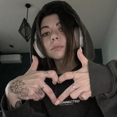 Ella Makami