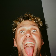 Angus_Lees
