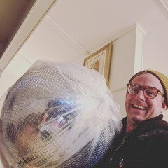 Two Hands And A Festive Dispostion (DEMO)
