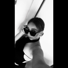 ϻ𝑒𝕝𝕚𝕟𝓪🌙