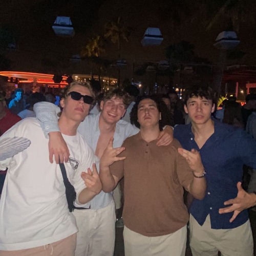 ROOMAWAKIA - Finger on the trigger