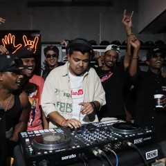 DJ JOHNEY