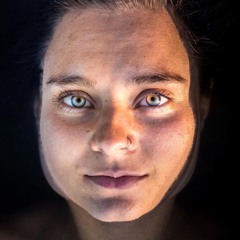 Simone Caroline Narraina