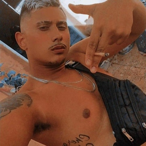MC Menor Adr- Morena Dos Olhos Puxados