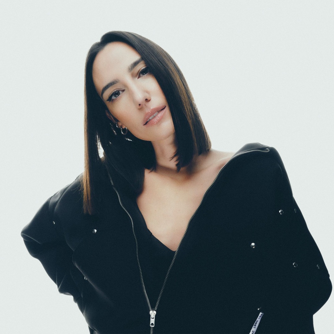 Stream Amelie Lens music | Listen to songs, albums, playlists for
