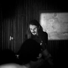 Wi Leon // Cell Flux