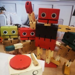 Moé, lés fàetes, i y va pr aedàe [à la fête]