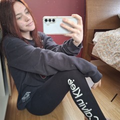 Zoe Midgle y-schulz