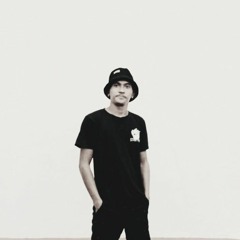 Rizky Loway
