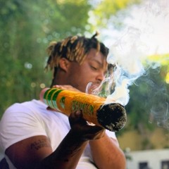 ッ𝓥𝔂𝔂𝔀 ༯