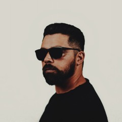 MAX OSTILIO
