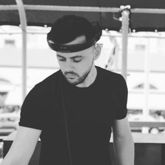 Alex Kurti
