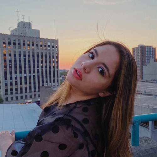 Julia Perla’s avatar