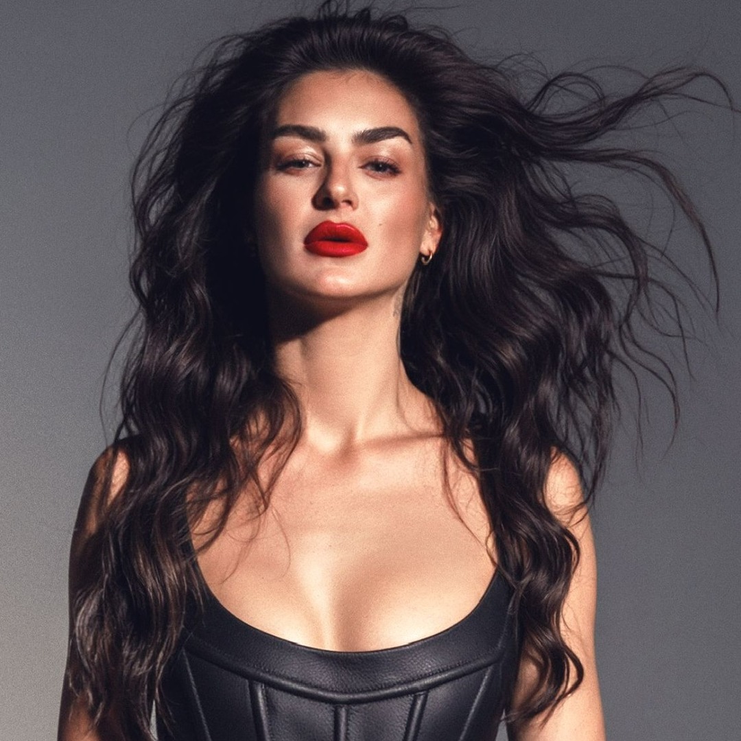 Stream Kate Moss music | Listen to songs, albums, playlists for