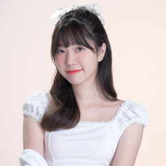 Mona Shirakawa • もな