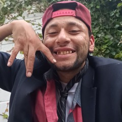 Ali3N Ay3 IM GOD N KING