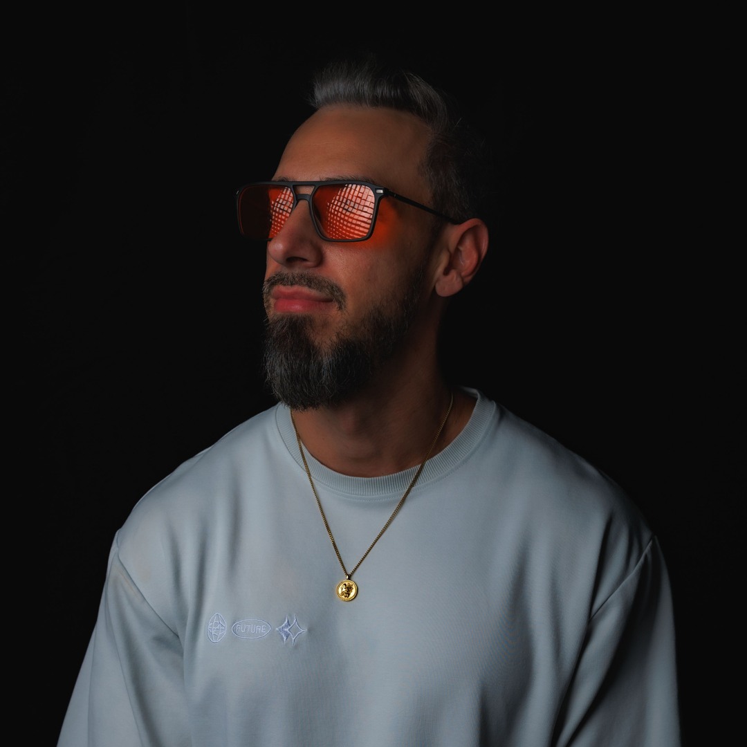 Stream Machina music | Listen to songs, albums, playlists for free on ...