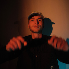 DJ mandelmilch 🥛