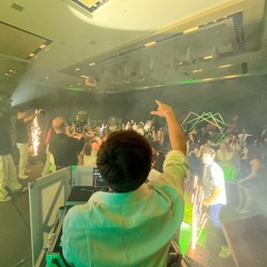 DJ Debow