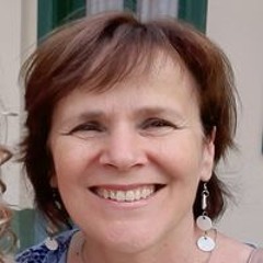 Németh Marcsi