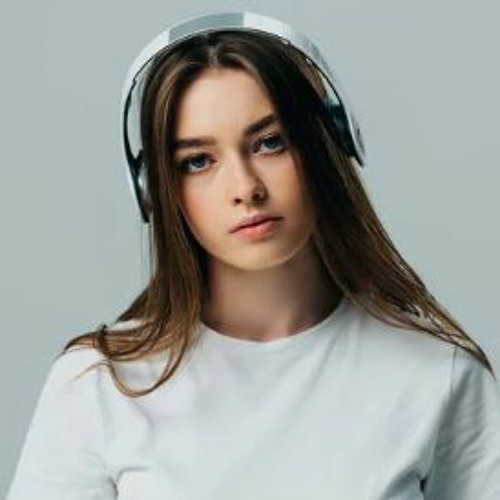 Victoria Kotova’s avatar