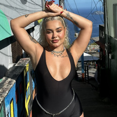 Dj Julia Bacellar