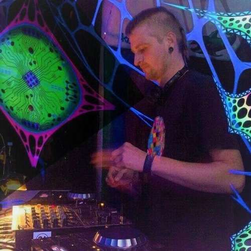 KaRiL ((ΘfficiaL)) 🎧🎶🕉️ — artist photo