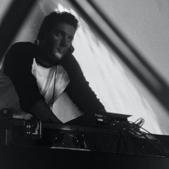 DJ Yell from Paris