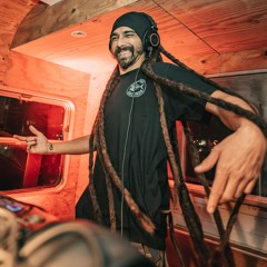 NOISY NOMAD