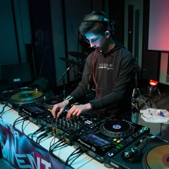 DJ Stram