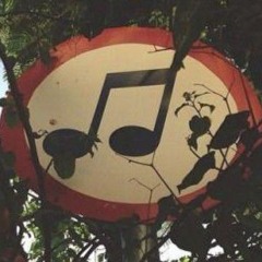 Ash 🎧💙💜🖤🧷♪