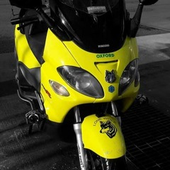 Solo Yorkshire-Biker