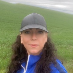 Nastaran Aghakhanianian