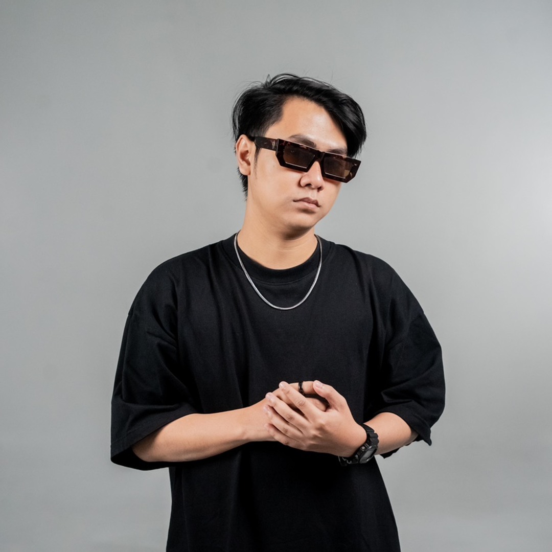 Stream LINZY music | Listen to songs, albums, playlists for free on ...