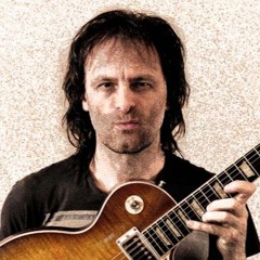 Glenn Povéy