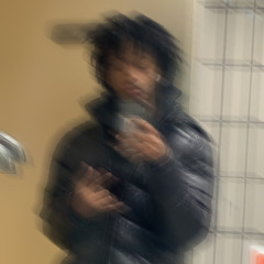 Deshawn (@iheartd3)