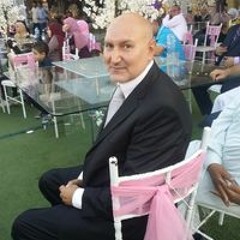 هشام السويدى