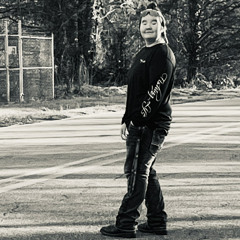 Lindo- Babygirl (Feat. Toby)[Official Music Video]