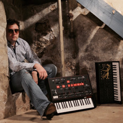 Gagool And The Empty Shadows