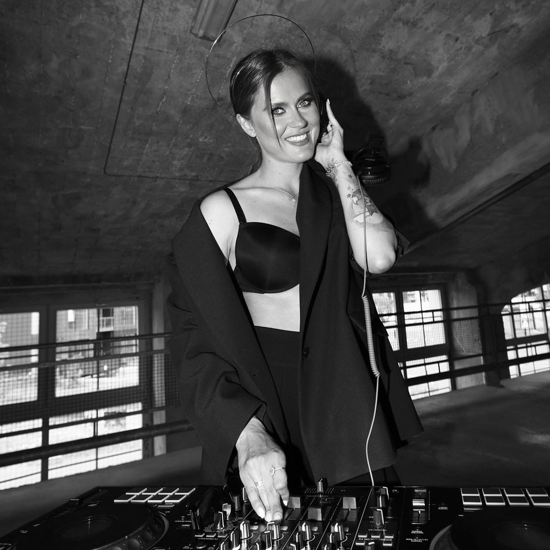 Stream DJ Krazy-9 music | Listen to songs, albums, playlists for