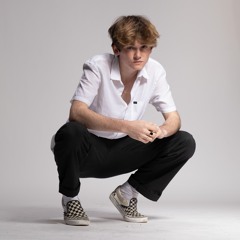 Teva Dickinson!