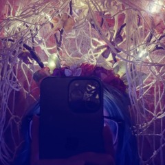 AvalovesEmmathepug3 જ⁀➴