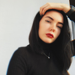 Алена Коновалова