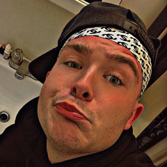 TOOTON€ DA HIT MAK€R