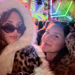 sylvia⭐️🍸🧸❤️